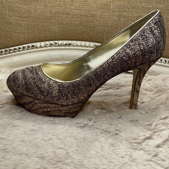 Nine West | Mendoza Platform Pump Shoe - Picture 6 of 10